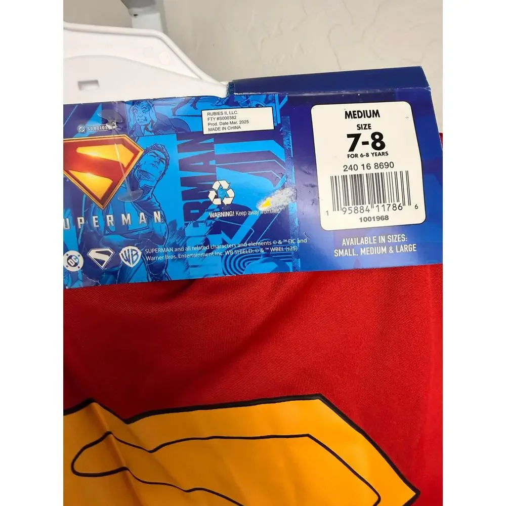 Rubies DC Superman Costume Kids Medium 7-8 Muscle Chest Light Up Emblem NWT